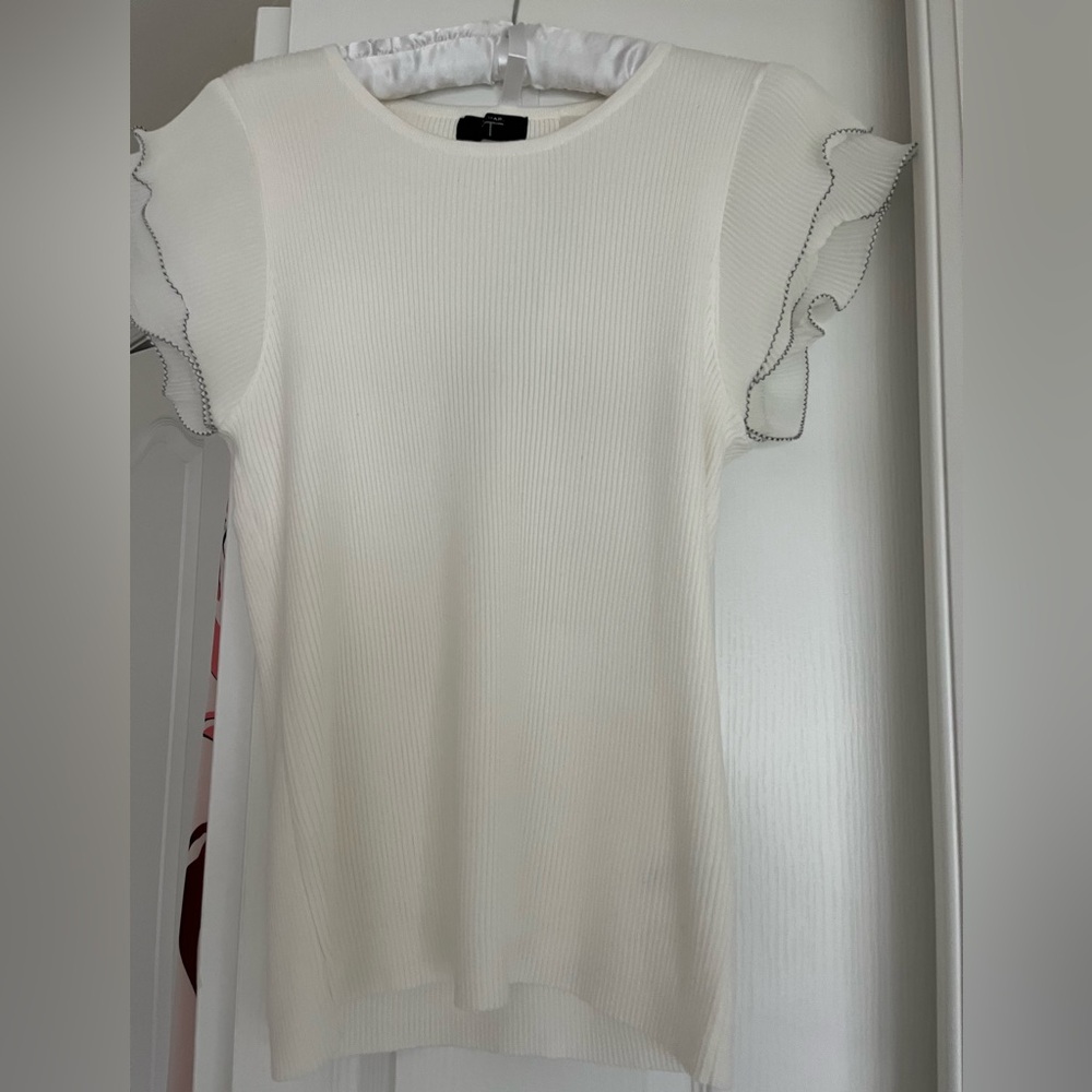 Tahari White Ruffle Sleeve Top